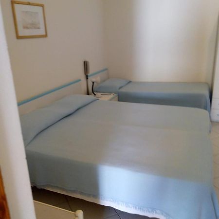 B&B Continentale Scalea Bagian luar foto