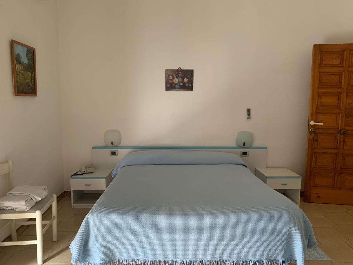 B&B Continentale Scalea Bagian luar foto
