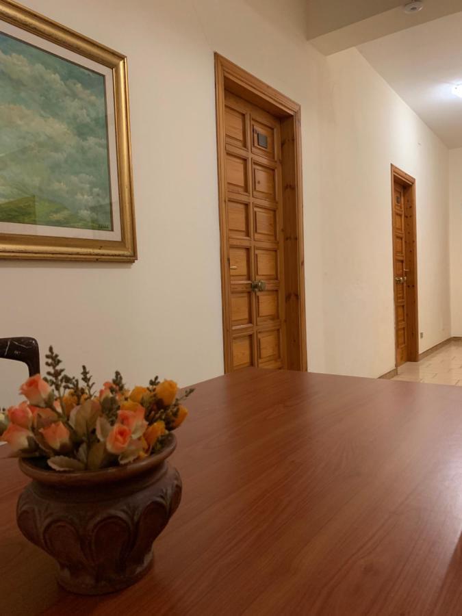 B&B Continentale Scalea Bagian luar foto