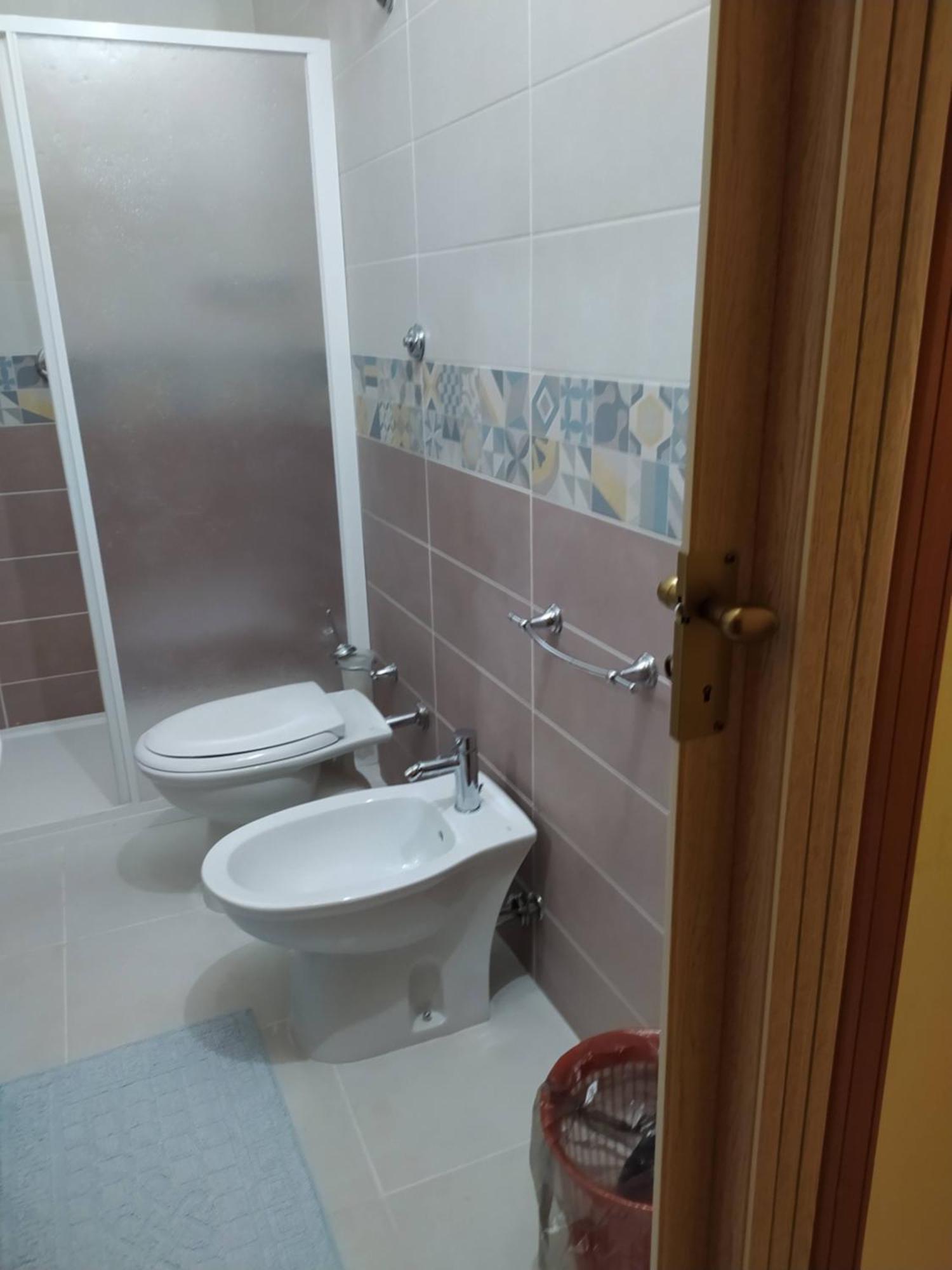 B&B Continentale Scalea Bagian luar foto